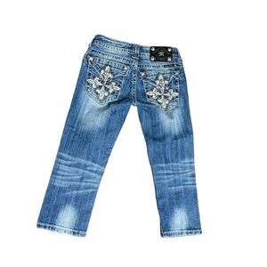 Miss Me Low Rise Rhinestone Embellished Cropped Denim Capris Size 25